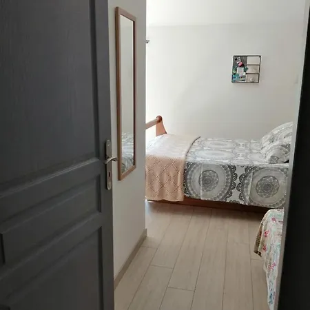 Les Gremilles Bed & Breakfast *